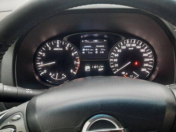 2016 Nissan Pathfinder IV, серый, 2000000 рублей - вид 2