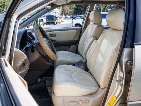 1999 Lexus RX 300 I, золотистый, 1099000 рублей - вид 10