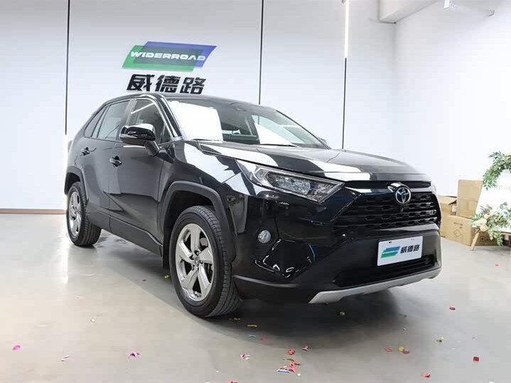 Toyota RAV4 V (XA50)