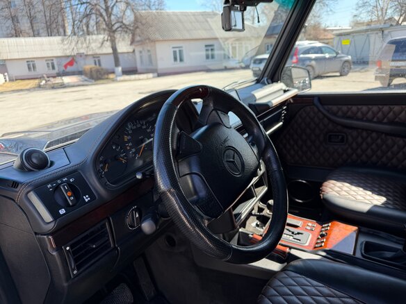 1996 Mercedes-Benz G-Класс 300 II (W463), чёрный, 1700000 рублей - вид 6