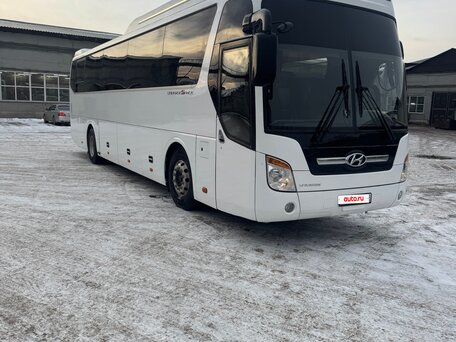 2011 Hyundai Universe, белый, 6250000 рублей, вид 1