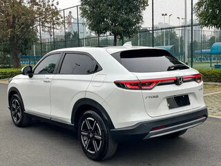 2023 Honda Vezel II, белый, 1638040 рублей, вид 5