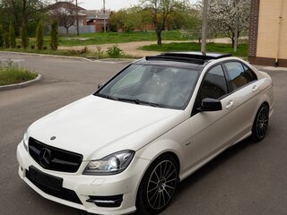 2012 Mercedes-Benz C-Класс 180 BlueEFFICIENCY III (W204) Рестайлинг, белый, 1690000 рублей, вид 1