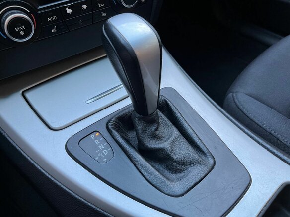 2011 BMW 3 серии 318i V (E90/E91/E92/E93) Рестайлинг, бежевый, 1188000 рублей - вид 15