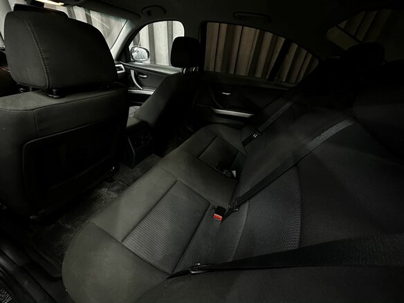 2011 BMW 3 серии 318i V (E90/E91/E92/E93) Рестайлинг, серебристый, 919777 рублей - вид 21