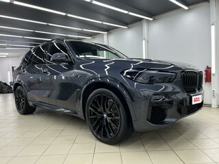 2020 BMW X5 40i IV (G05/G18), серый, 6400000 рублей, вид 1