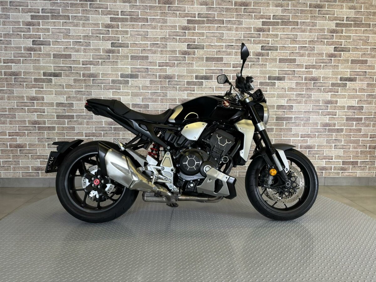 Honda CB 1000R
