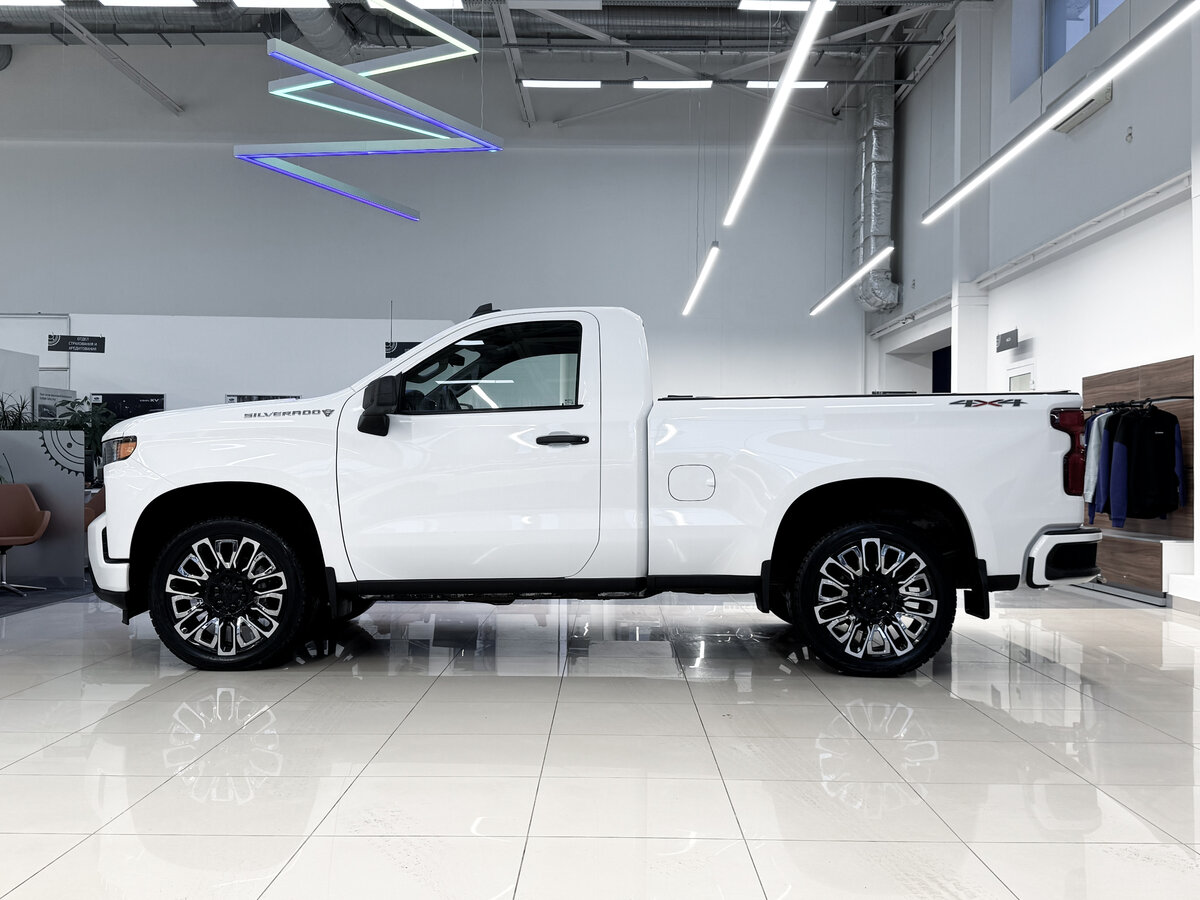 Chevrolet Silverado Regular 8-speed IV (T1XX)