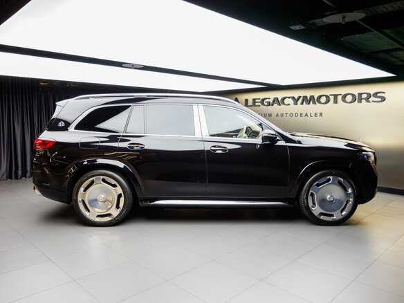 2025 Mercedes-Benz Maybach GLS 600 I Рестайлинг, чёрный, 29000000 рублей - вид 9