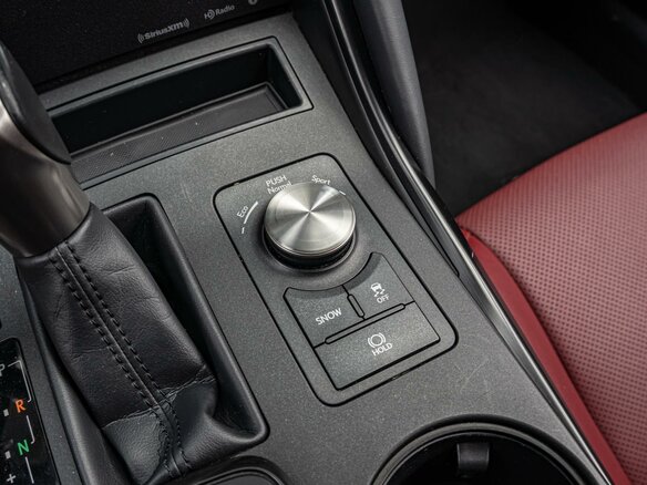 2021 Lexus IS 300 III Рестайлинг 2, серый, 4570000 рублей - вид 17