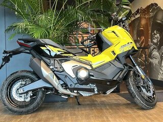 2025 Honda X-ADV, жёлтый, 1950000 рублей, вид 1