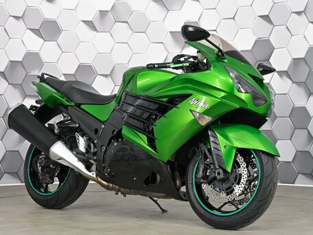 Купить мотоциклы Kawasaki с пробегом 2012 года по цене от 240 000