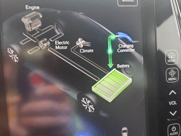 2019 Toyota Prius PHV ZVW52 Prime IV (XW50), белый, 2000000 рублей - вид 15