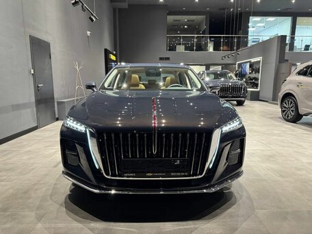 2024 Hongqi H5 II, коричневый, 4280000 рублей, вид 2