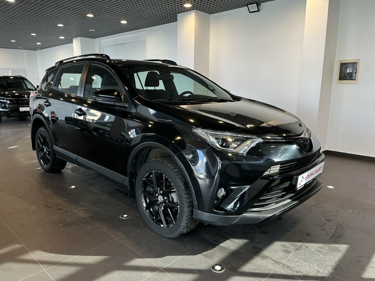Toyota RAV4 IV (XA40) Рестайлинг