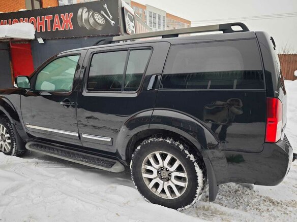 2011 Nissan Pathfinder III Рестайлинг, чёрный, 1550000 рублей - вид 3