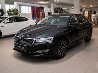 2024 Skoda Superb III Рестайлинг, чёрный, 3790000 рублей, вид 1