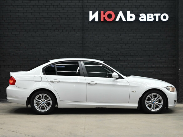 2011 BMW 3 серии 318i V (E90/E91/E92/E93) Рестайлинг, белый, 1495000 рублей - вид 9
