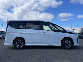 2025 Nissan Serena VI (C28), белый, 2580000 рублей, вид 3