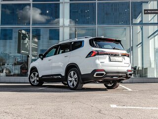 2025 Geely Okavango I Рестайлинг, белый, 3698990 рублей, вид 5