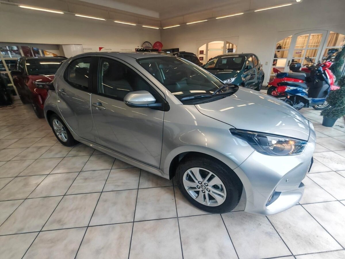 Toyota Yaris IV