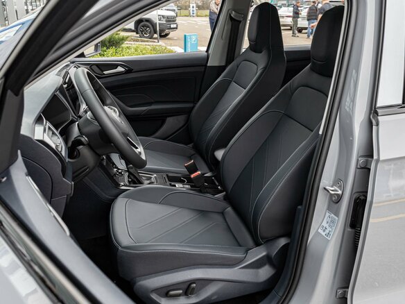 2025 Volkswagen Tharu XR 300 TSI, серый, 2995000 рублей - вид 9