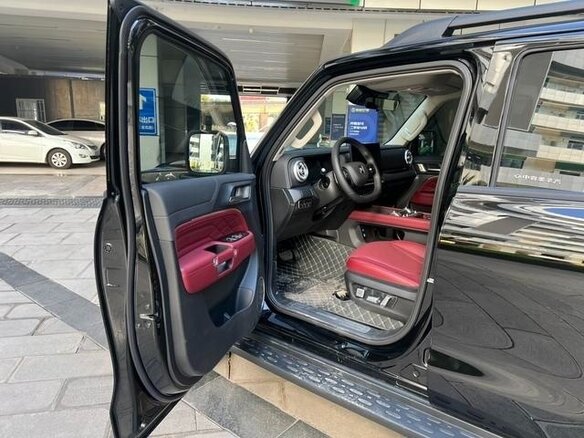 2025 Tank 300 I Рестайлинг, чёрный, 4850007 рублей - вид 10