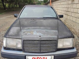 1992 Mercedes-Benz W124 300, чёрный, 220000 рублей, вид 1
