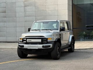 2025 iCar V23 59.93 kWh, серебристый, 2030000 рублей, вид 1