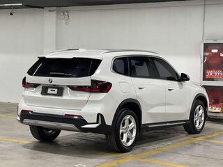 2023 BMW X1 Long 20Li sDrive III (U11/U12), белый, 2550000 рублей, вид 4