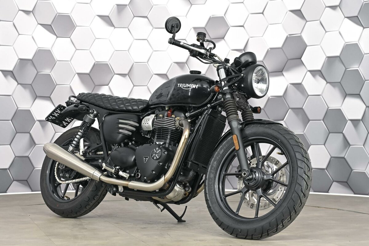 Triumph Street Twin