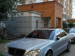 1999 Mercedes-Benz S-Класс 500 IV (W220), голубой, 630000 рублей, вид 1