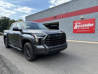 2024 Toyota Tundra Crew Max CrewMax III, серый, 7238228 рублей, вид 1