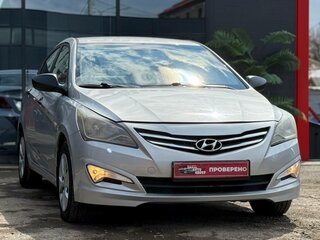 2014 Hyundai Solaris I Рестайлинг, серебристый, 869000 рублей, вид 3