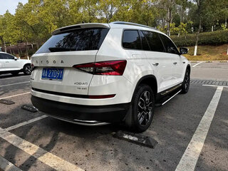 2023 Skoda Kodiaq I Рестайлинг, белый, 2950777 рублей, вид 4