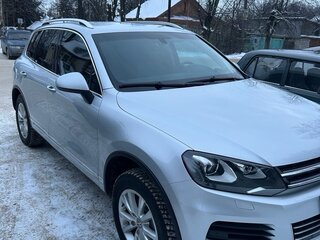 2011 Volkswagen Touareg II, серебристый, 2100000 рублей, вид 1