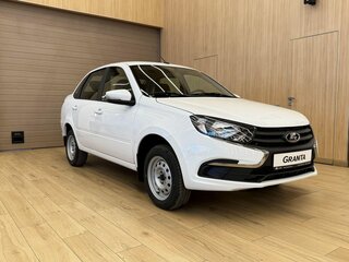 2026 Lada (ВАЗ) Granta I Рестайлинг, белый, 1101000 рублей, вид 2