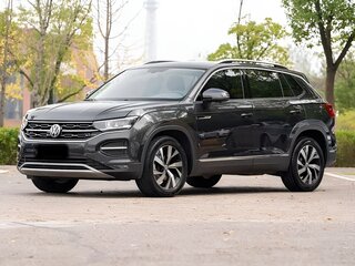 2022 Volkswagen Tayron I, чёрный, 2088010 рублей, вид 3