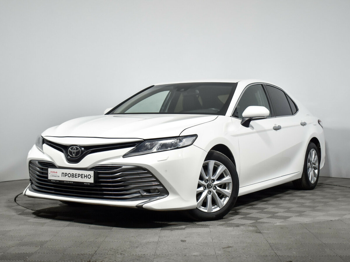Toyota Camry VIII (XV70)