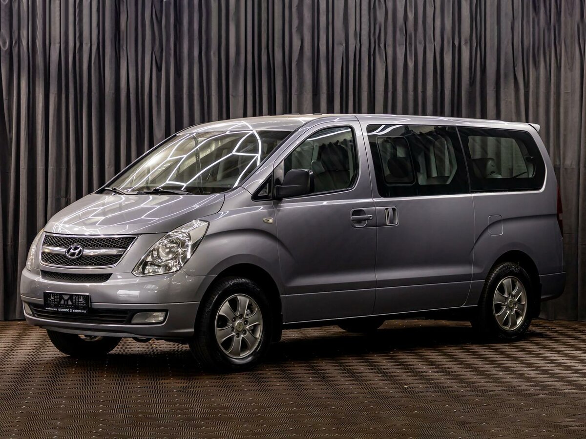 Hyundai Grand Starex I