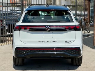 2026 Volkswagen Tiguan L Pro III (China Market), белый, 4699000 рублей, вид 3