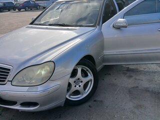 2002 Mercedes-Benz S-Класс 350 IV (W220) Рестайлинг, серебристый, 760000 рублей, вид 1