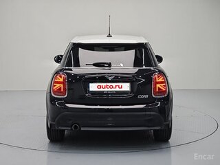 2023 Mini Hatch Cooper III (F55/F56) Рестайлинг 2, чёрный, 1977000 рублей, вид 2