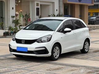 2023 Honda Fit Crosstar IV Рестайлинг, белый, 1050000 рублей, вид 1