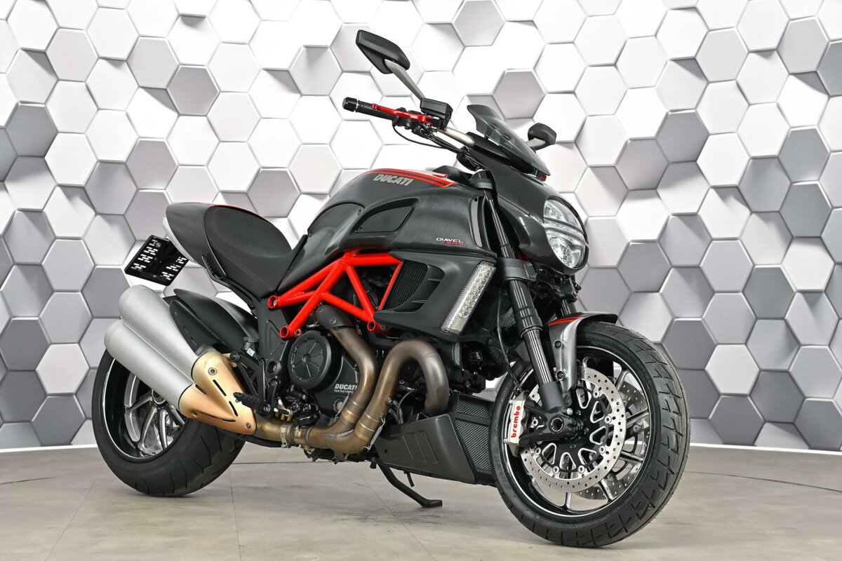 Ducati Diavel Carbon