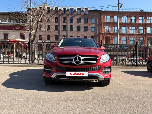 2015 Mercedes-Benz GLE 250 d I (W166), красный, 3480000 рублей - вид 1