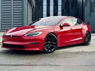 2021 Tesla Model S Plaid I Рестайлинг 2, красный, 7550000 рублей, вид 1