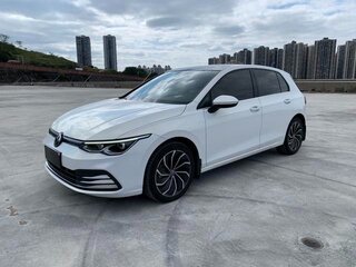 2021 Volkswagen Golf VIII, белый, 1506000 рублей, вид 1