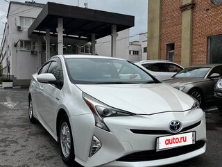 2016 Toyota Prius IV (XW50), белый, 1490000 рублей, вид 1