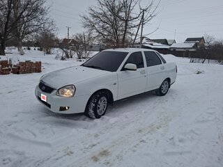 2015 Lada (ВАЗ) Priora I Рестайлинг, белый, 650000 рублей, вид 1